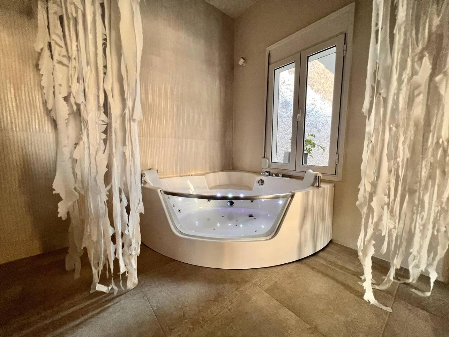 Perla Coco Jacuzzi Suites Chania  Exterior photo